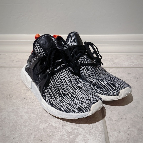 Adidas RMD Black & White - men’s size 10 - Picture 5 of 8